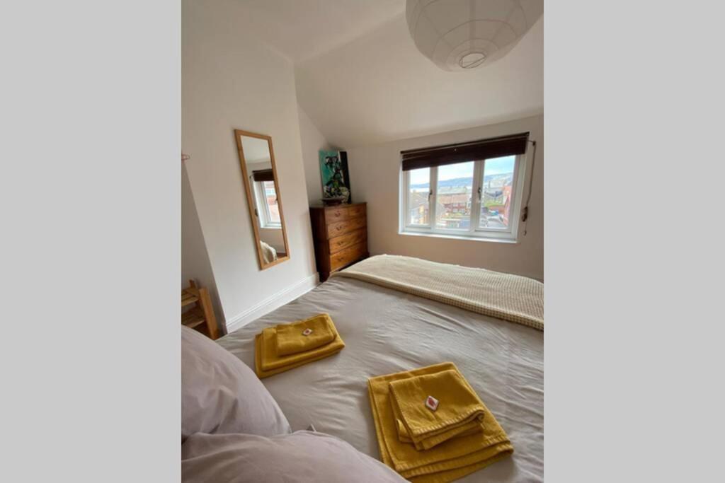 200 Year Old Large Townhouse With Sea Views Villa Scarborough Buitenkant foto