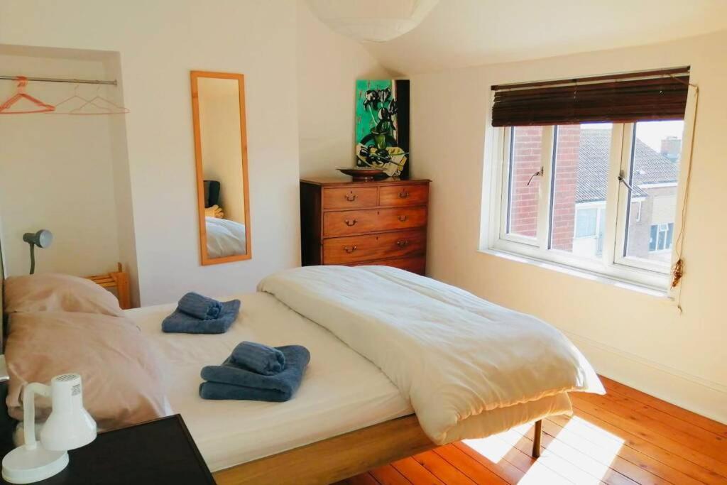 200 Year Old Large Townhouse With Sea Views Villa Scarborough Buitenkant foto