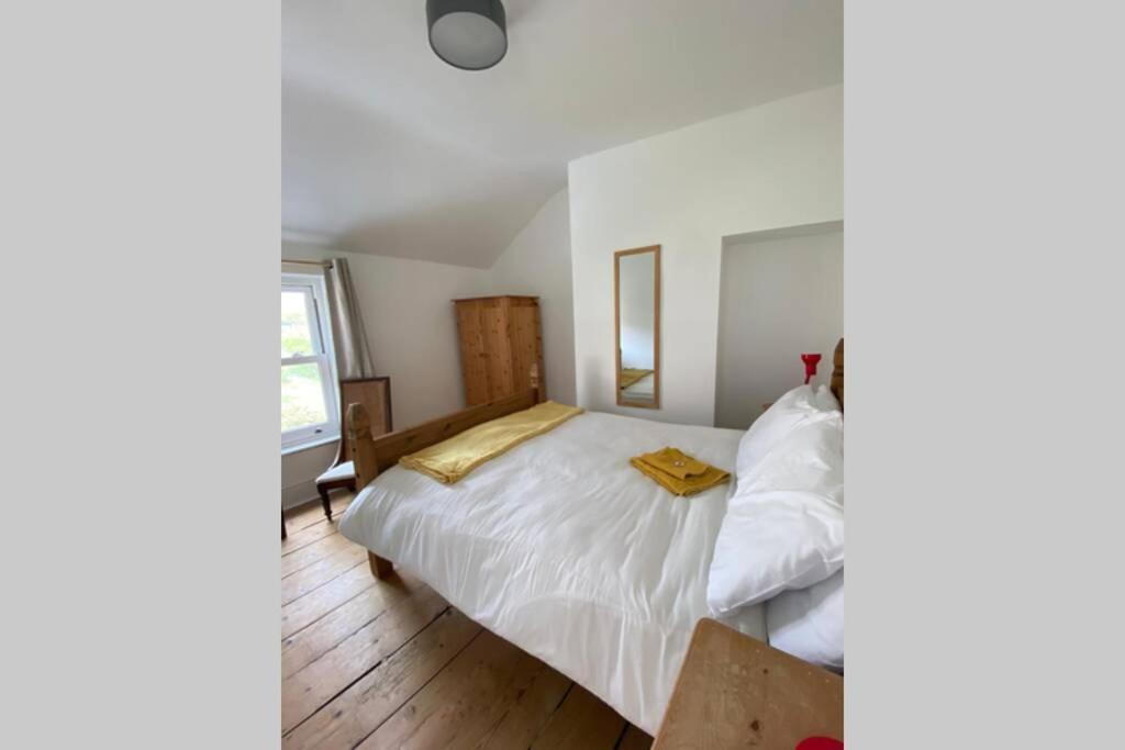 200 Year Old Large Townhouse With Sea Views Villa Scarborough Buitenkant foto
